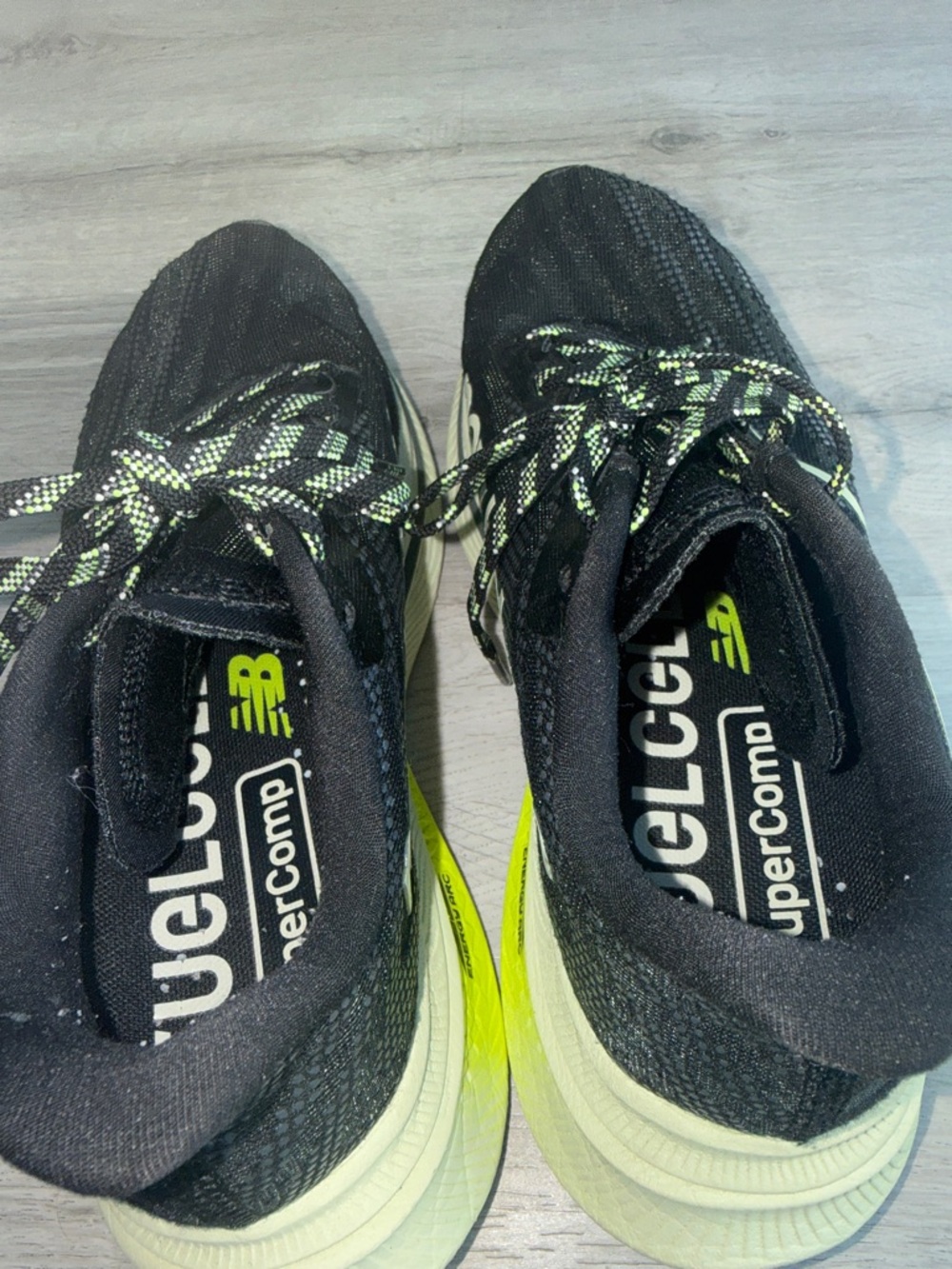 New Balance Black & Neon Yellow FuelCell SuperComp Running Sneakers - Picture 6 of 7